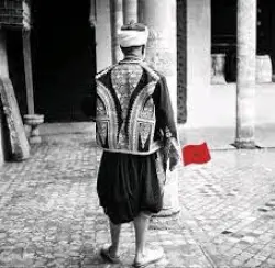 دراسة مثيرة لجامعة "هارفارد" عن السراويل.. هل كان أجدادنا المغاربة أكثر "فحولة" بفضل ملابسهم التقليدية؟