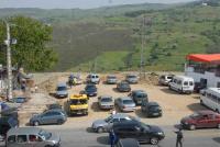 مواطنون يتذمرون من رشق سياراتهم بالحجارة على الطريق الرابط بين طنجة و تطوان
