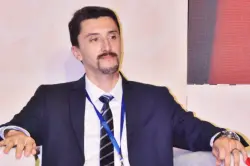 الملك محمد السادس يعلن من البرلمان بداية مرحلة المحاسبة والمسؤولية الجماعية