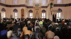 مسجد يحتضن صلاة العيد ثلاث مرات!