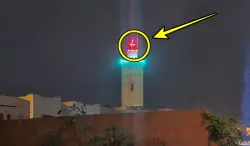 بالصورة.. ظهور "صليب" يعتلي صومعة مسجد بـ"الهرهورة" يثير جدلا واسعا