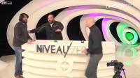 بالفيديو .. شتم العرب فتلقى لكمات على الهواء!