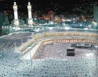 السلطات السعودية تدعو المسلمين إلى تأجيل الحج والعمرة هذا العام