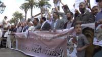 "العدل والإحسان" تحتج أمام البرلمان للمطالبة بكشف حقيقة وفاة أحد أعضائها