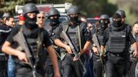 الإرهاب يضرب تونس من جديد ... شخص يقدم على تفجير نفسه وسط الشارع