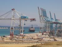 الشلل يهدد ميناء طنجة المتوسط يوم الجمعة المقبل
