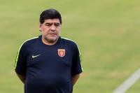 تعليق "مارادونا" على إلغاء الدوري الأرجنتيني