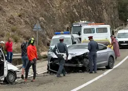مصرع سائق وإصابة 3 أشخاص في حادث مروع بين أزنتي وسطيحات (صور)