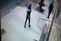 شفار سرق مبلغ 2000 درهم لرجل حدا دارو في عين السبع بالدار البيضاء