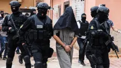 الإعلام الإسباني يحذر: المغرب يحبط مخططًا إرهابيًا خطيرًا وسط تساؤلات حول دور الجزائر في تهريب الأسلحة