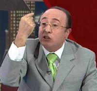 د. فيصل القاسم : ليس بالعلف والأمن وحدهما يحيا الإنسان!