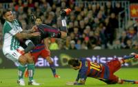 برشلونة يستعيد صدارة الليغا من قطبي العاصمة مدريد (فيديو)