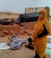 معاناة النساء والاطفال المحتجزين بمخيمات تندوف مع الامطار الأخيرة وظروف العيش القاسية‏