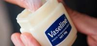 تعرفي على فوائد جديدة للفازلين