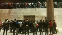 صُورة .. جماهير تطوانية اقتنت تذاكرها و "بقات بلا فراجا" !