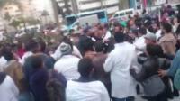بالفيديو تدخل قوات الامن اثناء تفريق وقفة الاساتذة المتدربين بطنجة