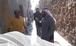 داعية بحريني يقتحم وكر دعارة في تونس.. وحصلت المفاجأة !!