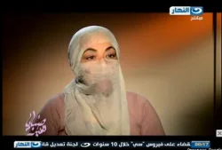 مذيعة مصرية تطرد ملحدة بعد وصفها بالجاهله ورد فعلها بعد الطرد