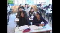 تلميذ يطعن أستاذه بسكين بسلا