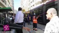 بالفيديو: مانطة طاحت فوق السلوكة ديال الطرامواي