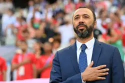 السكتيوي يفجرها بعد التتويج: رجال بالقلب والروح صنعوا مجد كأس العرب للمغرب!