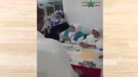 ممرضة تقوم بطرد المرضى من الحجاج المغاربة