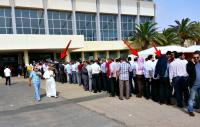 بالصور: استقلاليون يستنكرون طريقة " التصويت " على الأمين العام الجديد و يصفونها بـ " البوليسية "
