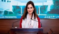 وزيرة الاعلام اللبنانية تعلن استقالتها من الحكومة بعد انفجار مرفأ بيروت