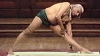 رحيل مؤسس اليوغا عن 95 عاما