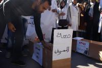 وقفة إحتجاجية وجنازة رمزية للأطباء الداخليين والمقيمين بالرباط(صور)