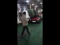 مغاربة المهجر ... وحادث غريب يقع عند مخرج ‏الباخرة‬