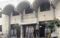 محاكمة كولونيل متهم بالارتشاء وإفشاء أسرار مهنية