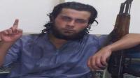 لهذا السبب "داعشي" يعدم والدته أمام حشد في الرقة السورية 