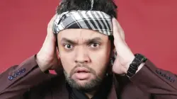 أسامة رمزي يدخل على خط احتجاجات "جيل Z" برسالة قوية عن الكرامة والواقع المغربي