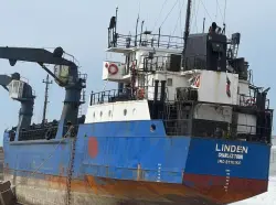 المحكمة التجارية بالدار البيضاء تأمر بتفكيك سفينة “LINDEN” المهجورة قبالة المحمدية