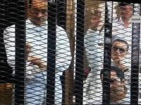 تأجيل محاكمة الرئيس المصري السابق حسني مبارك ونجليه إلى يوم 25 غشت الجاري