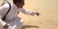 بالفيديو.. أرنب ماكر يخدع صيادًا لينجو بحياته