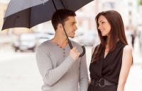 8 أشياء تلاحظها النساء عند الرجال
