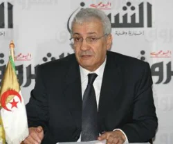 حزب الحرية والعدالة الجزائري يرى في دستور المغرب الجديد خطر على الجزائر