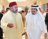 العاهل المغربي يتلقى رسالتين من الملك سلمان وولي عهده