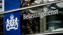 هولندا..فضيحة "النظام الضريبي" العنصري التي دمرت حياة آلاف الأسر المغربية