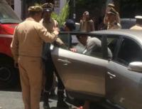 مراكش: بائع متجول يعتدي على مخزني شاب ويرسله للمستعجلات