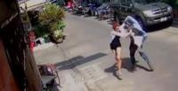 بالفيديو.. شاهد ماذا فعل شاب بحبيبته الحسناء بعد اكتشاف خيانتها
