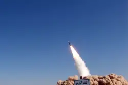 الحوثيون يقصفون إسرائيل بصاروخ باليستي وحديث عن إصابة مطار بن غوريون بشكل مباشر