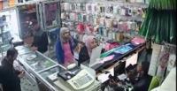 لحظة سرقة هاتف من محل بطريقة "اخطف واجري" من مدينة القنيطرة