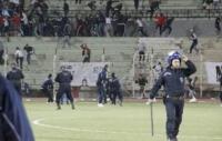 اندلاع أعمال شغب خلال مباراة كرة قدم بالجزائر وإصابة 40 شخصا
