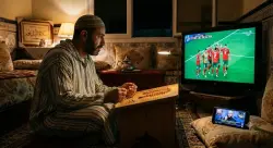 الفراجة أو قيام الليل!.. توقيت بث مباراة المنتخب المغربي يثير شهية صناع المحتوى الديني