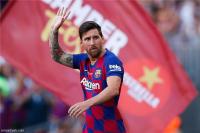 قائد ثورة الإنقاذ ببرشلونة.. ميسي يكسب لقبا جديدا