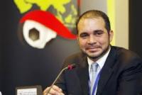 الهولندي فان براغ ينسحب من انتخابات رئاسة الفيفا و يدعم الامير علي