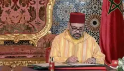 الملك محمد السادس متأثر لوفاة الأسطورة أحمد فرس